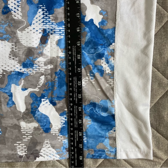 Huk Fishing Long Sleeve Shirt Men’s Large Blue Camo Outdoors Performance UPF - Picture 9 of 10